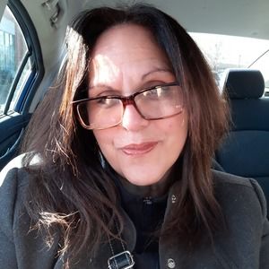 Meet your Posher, Debbie